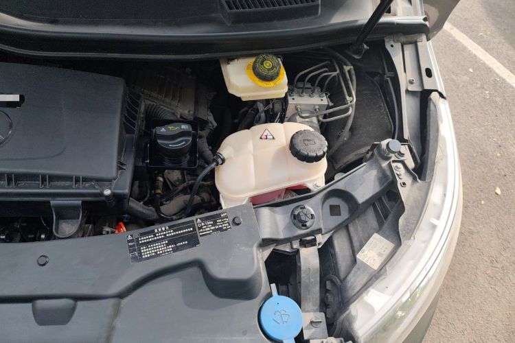 Used Mercedes-Benz V-Class 2018 V 260 L Prestige Extended Version China VI Engine Bay Left
