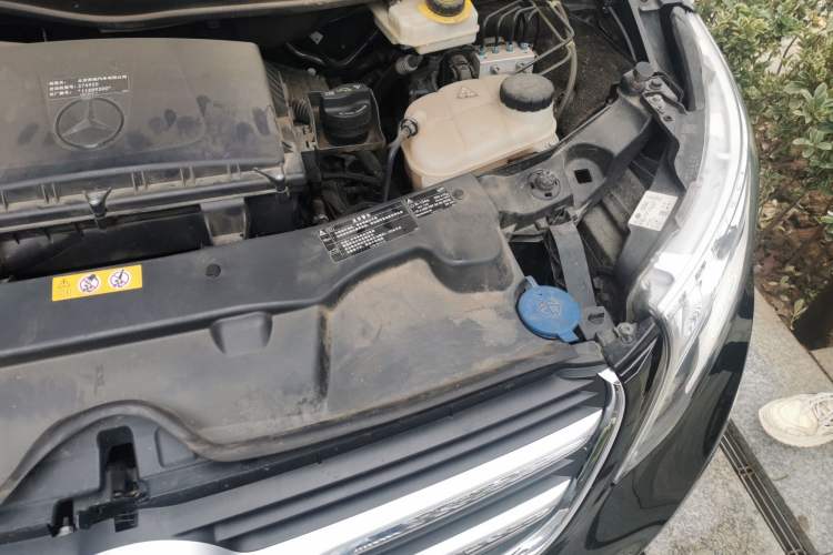 Used Mercedes-Benz V-Class 2018 V 260 Avantgarde Edition China VI Engine Bay Left
