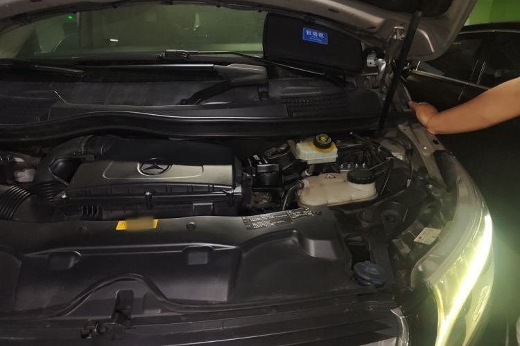 Used Mercedes-Benz V-Class 2018 V 260 Avantgarde Edition China VI Engine Bay Left