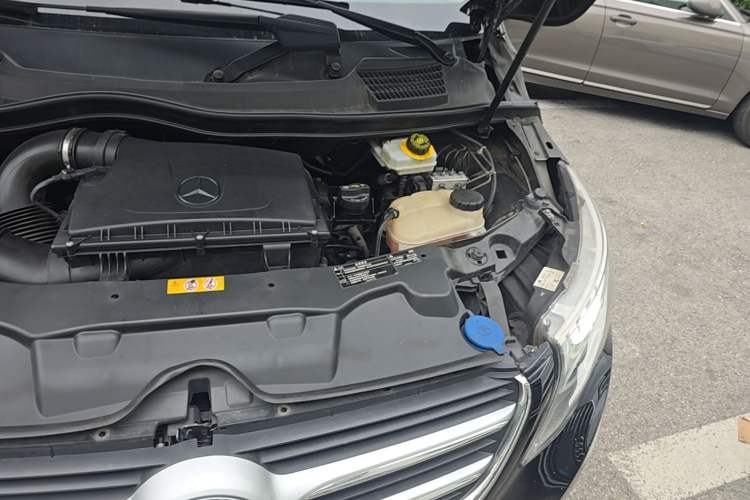 Used Mercedes-Benz V-Class 2018 V 260 L Prestige Extended Version China V Engine Bay Left