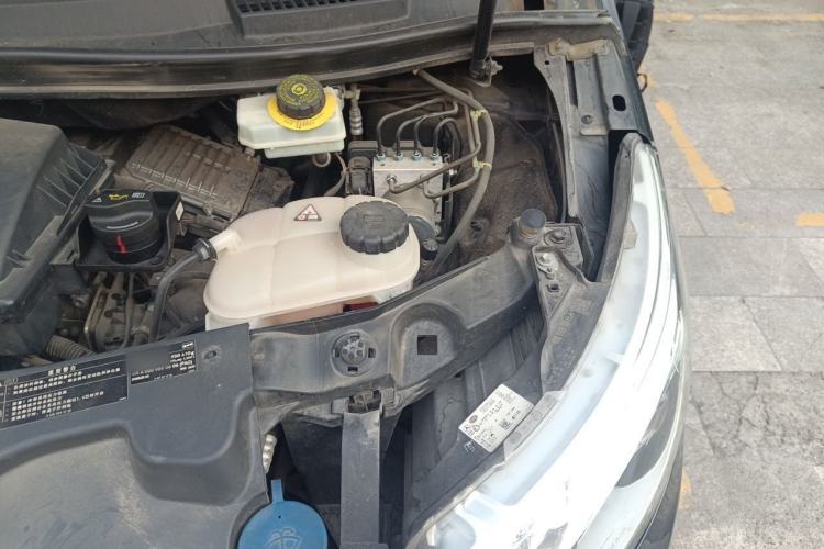 Used Mercedes-Benz V-Class 2018 V 260 Prestige Edition China VI Engine Bay Left