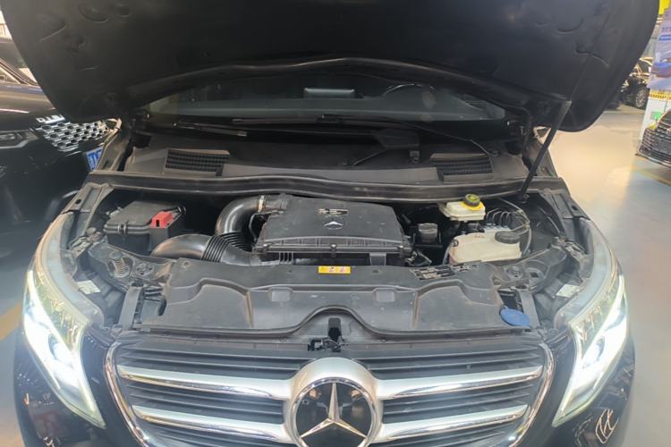 Used Mercedes-Benz V-Class 2018 V 260 L Prestige Extended Version China VI Engine Bay