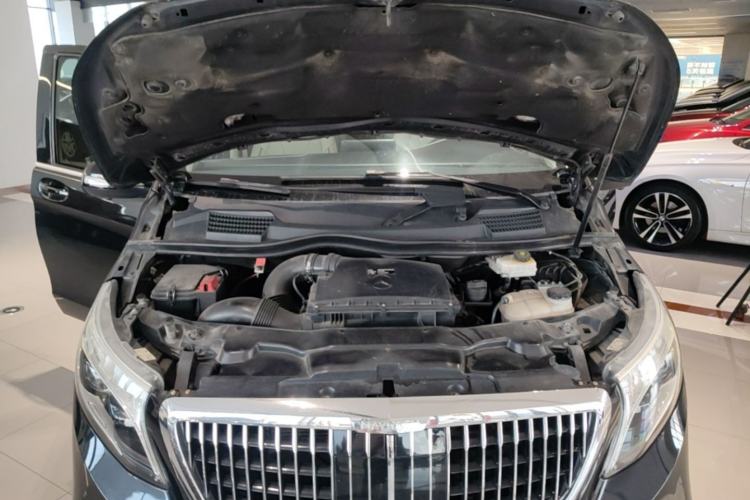 Used Mercedes-Benz V-Class 2018 V 260 Avantgarde Edition China VI Engine Bay