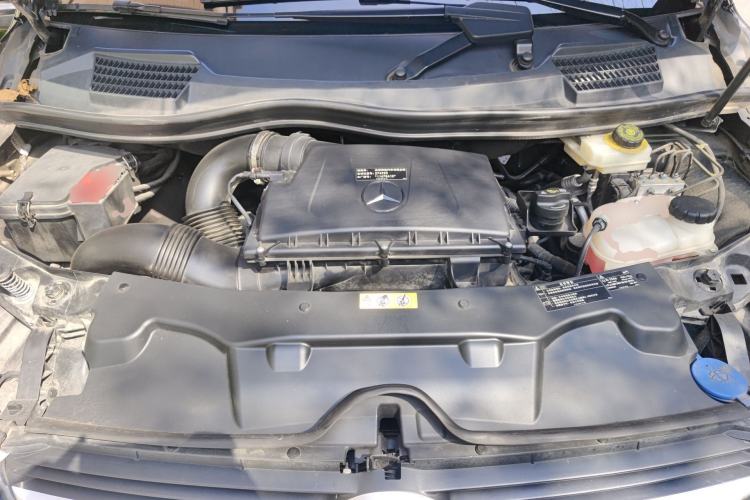 Used Mercedes-Benz V-Class 2018 V 260 Avantgarde Edition China VI Engine Bay