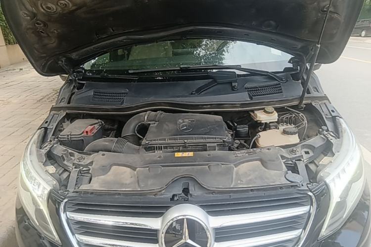 Used Mercedes-Benz V-Class 2018 V 260 L Prestige Extended Version China V Engine Bay