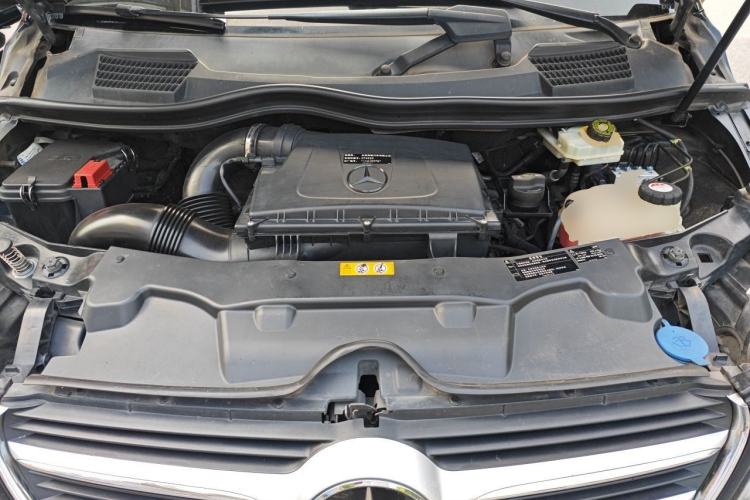 Used Mercedes-Benz V-Class 2018 V 260 Prestige Edition China VI Engine Bay