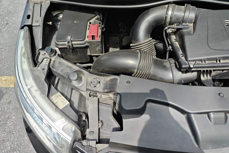Used Mercedes-Benz V-Class 2018 V 260 L Prestige Extended Version China VI Engine Bay Right