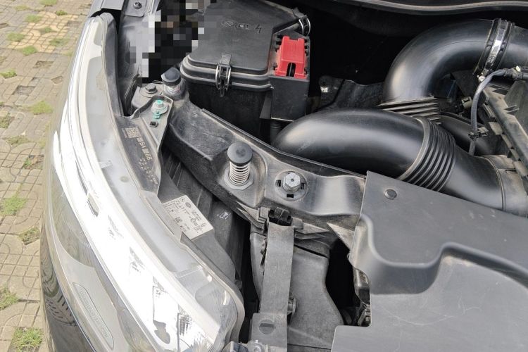 Used Mercedes-Benz V-Class 2018 V 260 L Prestige Extended Version China V Engine Bay Right