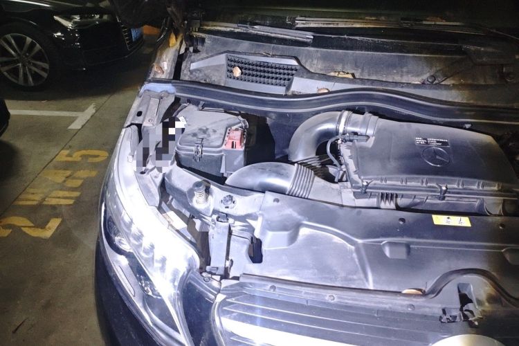 Used Mercedes-Benz V-Class 2018 V 260 Avantgarde Edition China VI Engine Bay Right