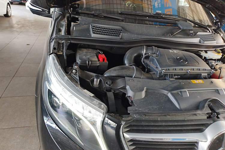 Used Mercedes-Benz V-Class 2018 V 260 L Prestige Extended Version China VI Engine Bay Right