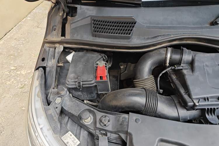 Used Mercedes-Benz V-Class 2018 V 260 L Prestige Extended Version China V Engine Bay Right