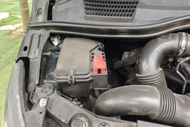 Used Mercedes-Benz V-Class 2018 V 260 Avantgarde Edition China VI Engine Bay Right