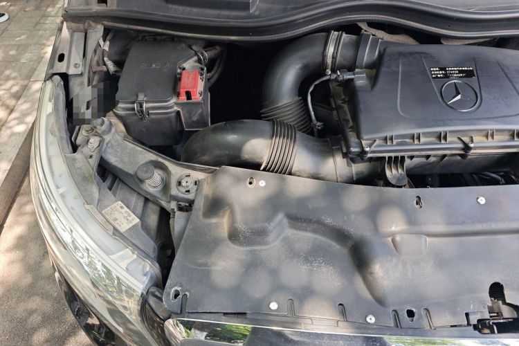 Used Mercedes-Benz V-Class 2018 V 260 Avantgarde Edition China VI Engine Bay Right