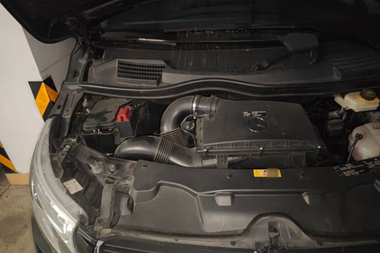 Used Mercedes-Benz V-Class 2018 V 260 Avantgarde Edition China VI Engine Bay Right