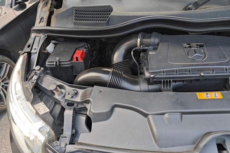 Used Mercedes-Benz V-Class 2018 V 260 Prestige Edition China VI Engine Bay Right