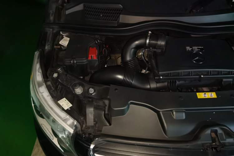 Used Mercedes-Benz V-Class 2018 V 260 L Prestige Extended Version China VI Engine Bay Right
