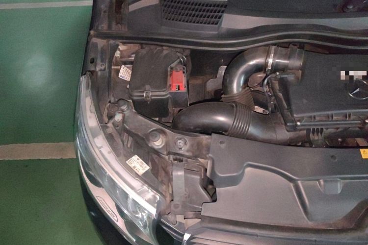 Used Mercedes-Benz V-Class 2018 V 260 L Prestige Extended Version China VI Engine Bay Right