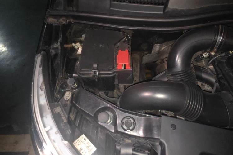 Used Mercedes-Benz V-Class 2018 V 260 Prestige Edition China VI Engine Bay Right