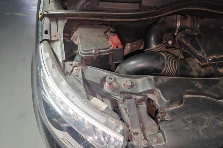 Used Mercedes-Benz V-Class 2018 V 260 Avantgarde Edition China V Engine Bay Right