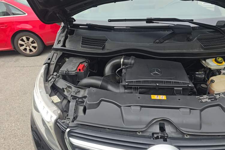 Used Mercedes-Benz V-Class 2018 V 260 L Prestige Extended Version China V Engine Bay Right