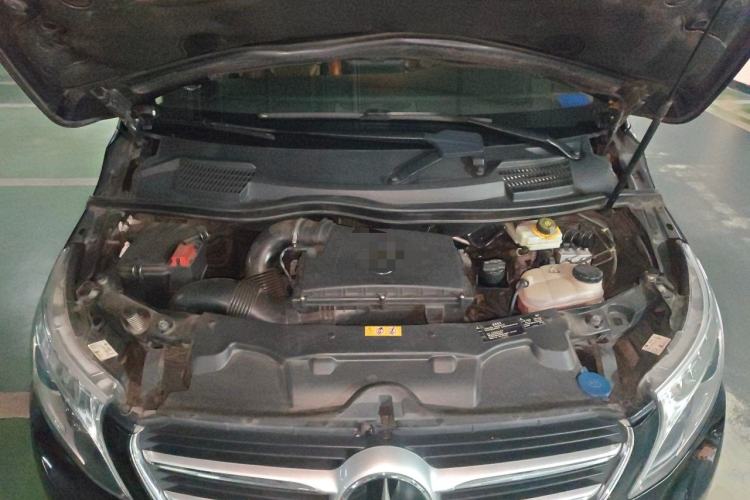 Used Mercedes-Benz V-Class 2018 V 260 L Prestige Extended Version China VI Engine Bay