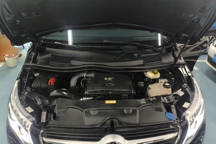 Used Mercedes-Benz V-Class 2018 V 260 L Prestige Extended Version China VI Engine Bay