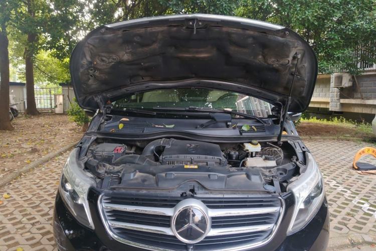 Used Mercedes-Benz V-Class 2018 V 260 L Prestige Extended Version China V Engine Bay