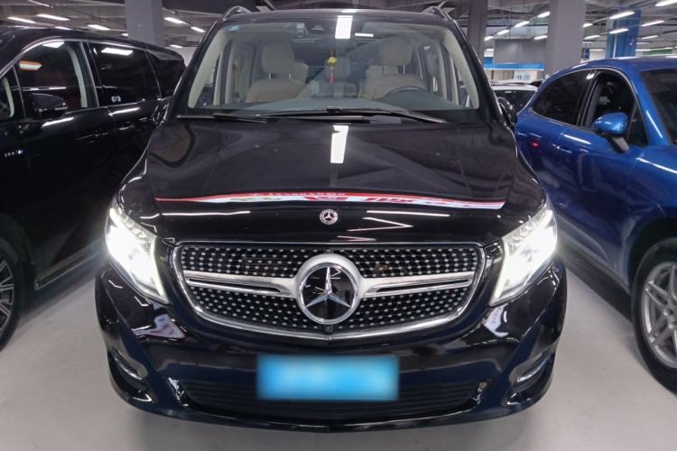 Used Mercedes-Benz V-Class 2018 V 260 Prestige Edition China VI Exterior 1