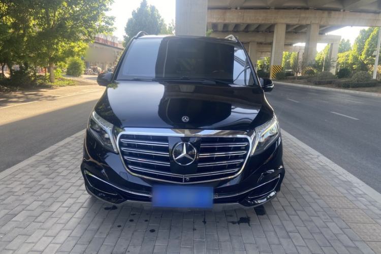 Used Mercedes-Benz V-Class 2018 V250 2.0T Middle East Version Exterior 2