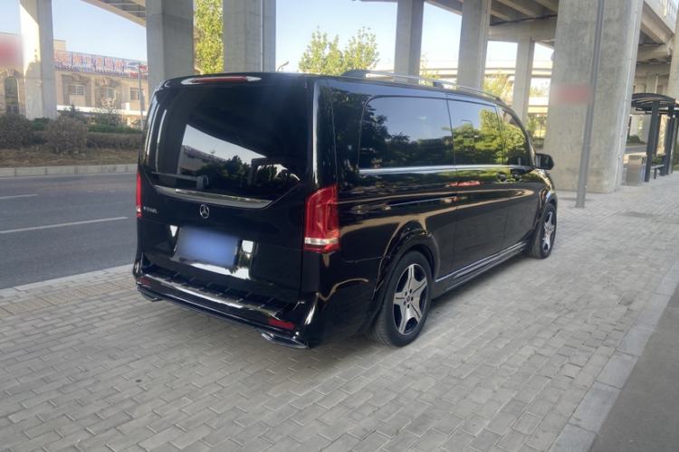 Used Mercedes-Benz V-Class 2018 V250 2.0T Middle East Version Exterior 3