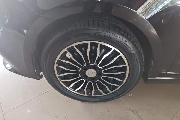 Used Mercedes-Benz V-Class 2018 V 260 L Prestige Extended Version China VI Exterior 4