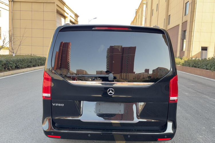 Used Mercedes-Benz V-Class 2018 V 260 Avantgarde Edition China VI Exterior 4