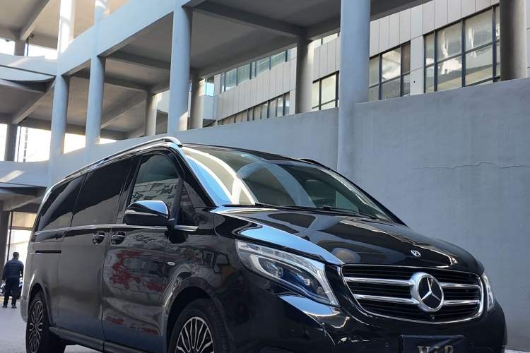Used Mercedes-Benz V-Class 2018 V 260 Avantgarde Edition China V Exterior 7