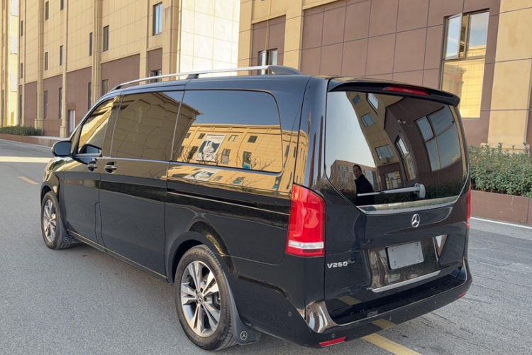 Used Mercedes-Benz V-Class 2018 V 260 Avantgarde Edition China VI Exterior 8