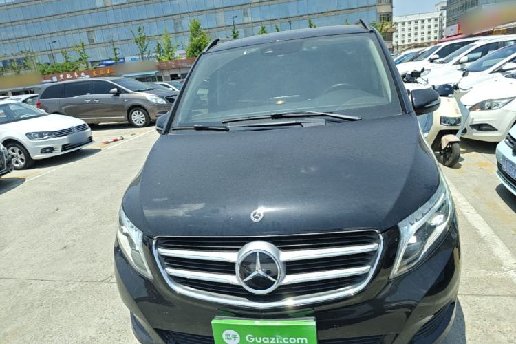 Used Mercedes-Benz V-Class 2018 V 260 Avantgarde Edition China VI Front