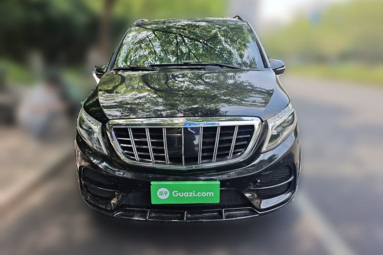 Used Mercedes-Benz V-Class 2018 V 260 Avantgarde Edition China VI Front