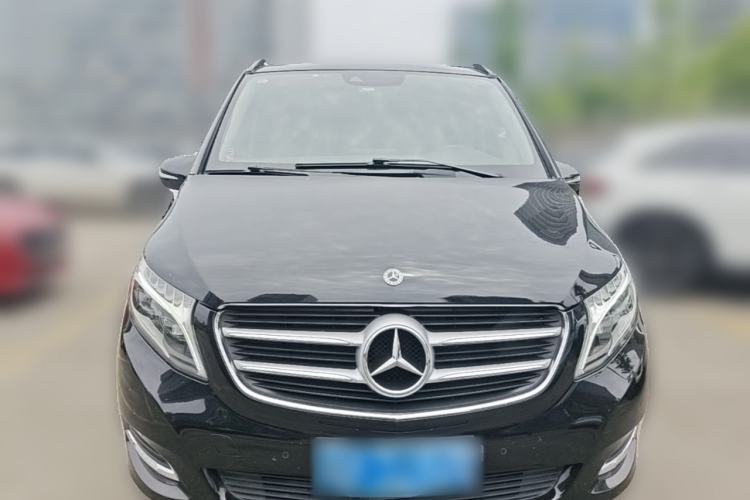 Used Mercedes-Benz V-Class 2018 V 260 Avantgarde Edition China VI Front