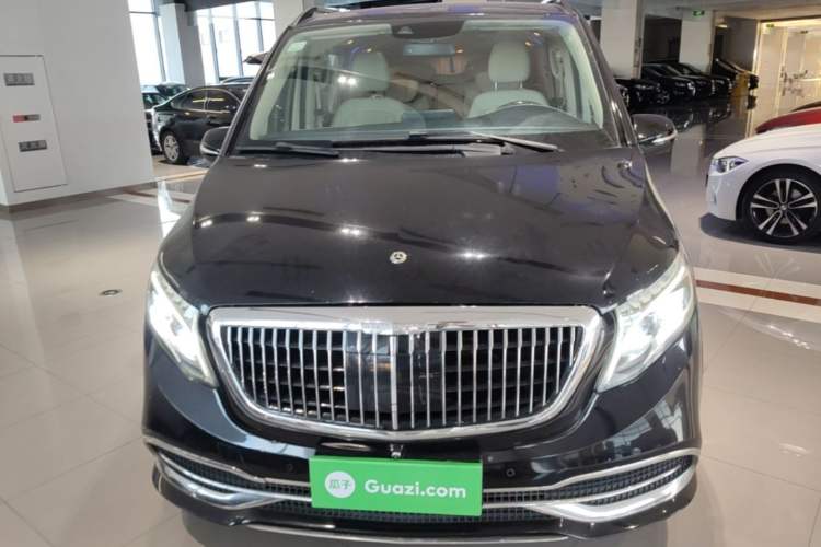 Used Mercedes-Benz V-Class 2018 V 260 Avantgarde Edition China VI Front