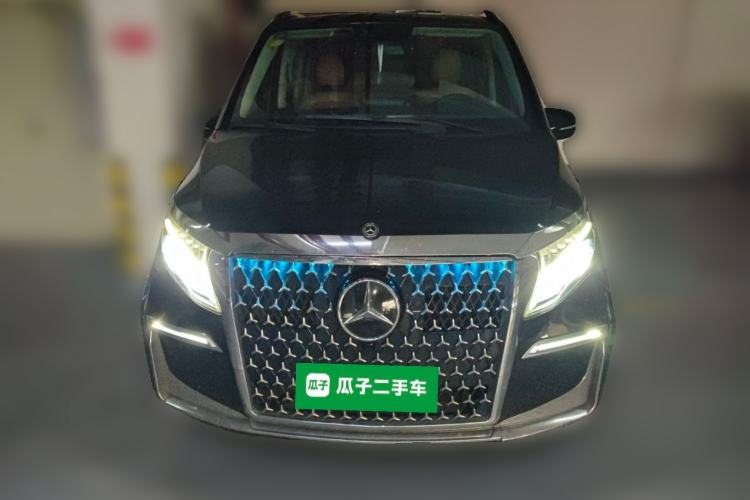 Used Mercedes-Benz V-Class 2018 V 260 Avantgarde Edition China VI Front