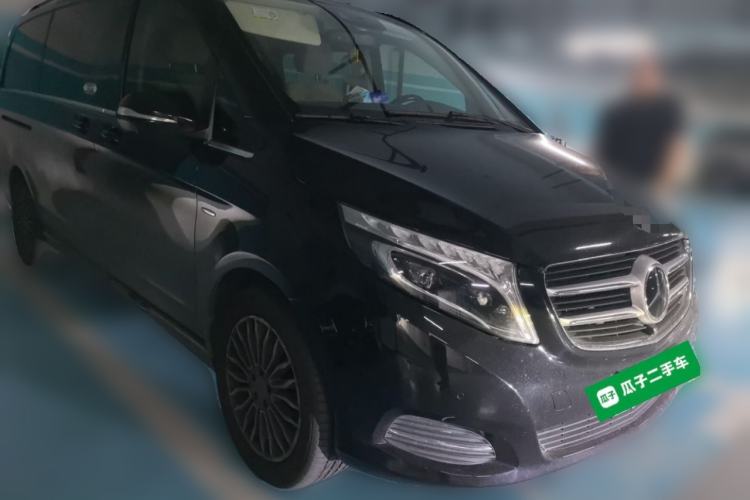 Used Mercedes-Benz V-Class 2018 V 260 Prestige Edition China VI Front Right 45 Deg