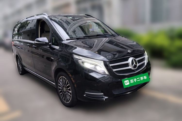 Used Mercedes-Benz V-Class 2018 V 260 Prestige Edition China VI Front Right 45 Deg
