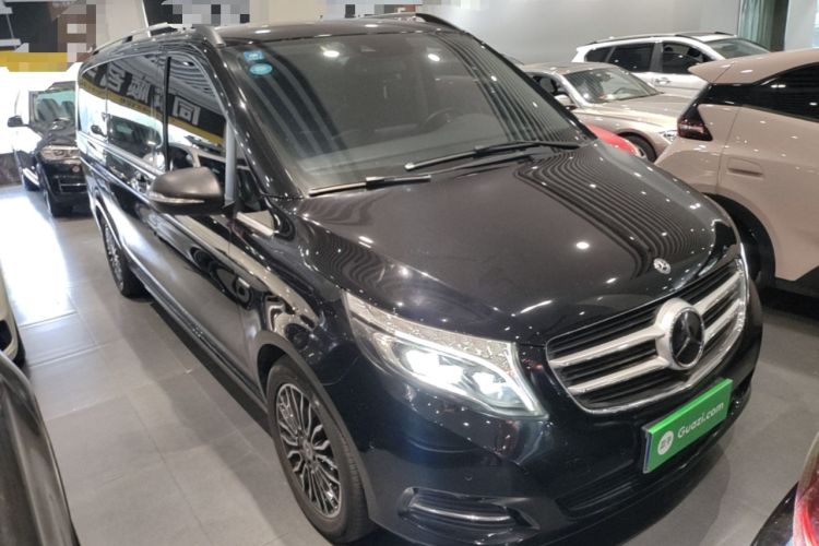 Used Mercedes-Benz V-Class 2018 V 260 L Prestige Extended Version China VI Front Right 45 Deg