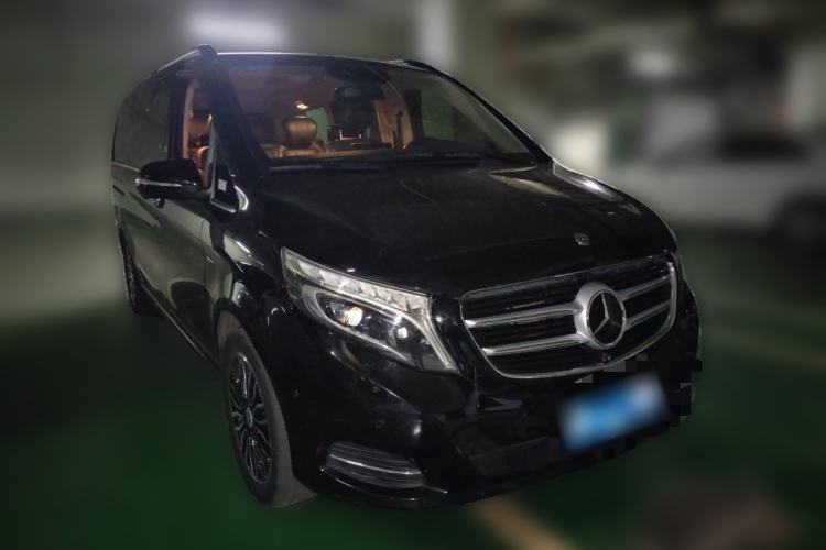 Used Mercedes-Benz V-Class 2018 V 260 Prestige Edition China VI Front Right 45 Deg