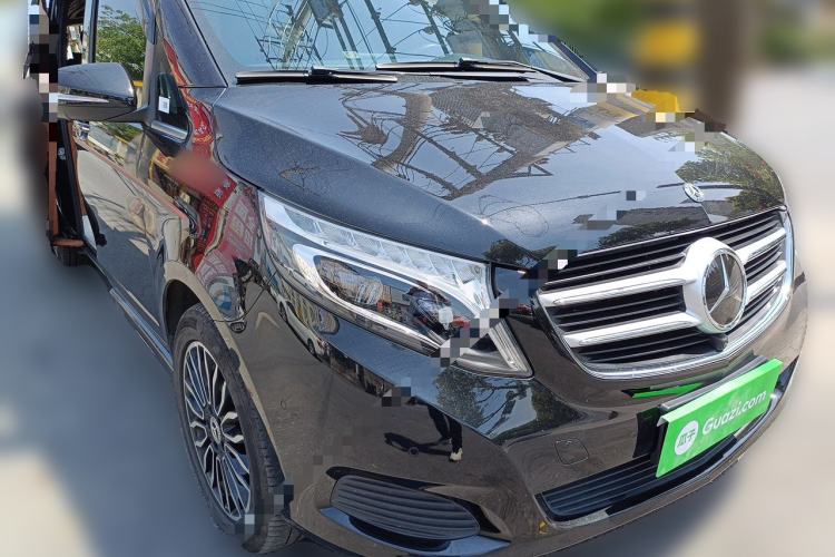 Used Mercedes-Benz V-Class 2018 V 260 Avantgarde Edition China VI Front Right 45 Deg