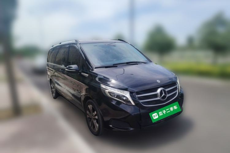 Used Mercedes-Benz V-Class 2018 V 260 Avantgarde Edition China VI Front Right 45 Deg