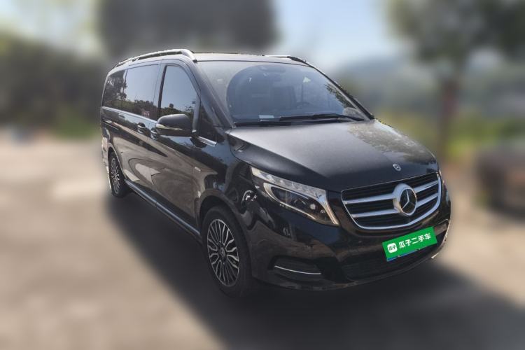 Used Mercedes-Benz V-Class 2018 V 260 Prestige Edition China VI Front Right 45 Deg