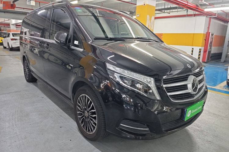 Used Mercedes-Benz V-Class 2018 V 260 Prestige Edition China VI Front Right 45 Deg