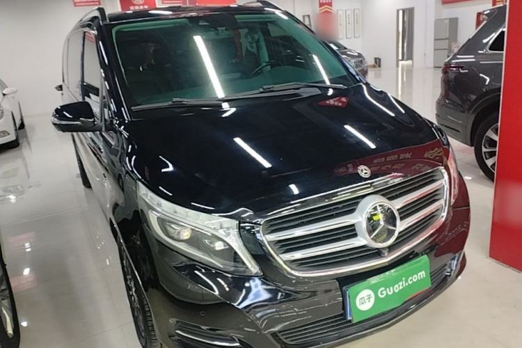 Used Mercedes-Benz V-Class 2018 V 260 L Prestige Extended Version China V Front Right 45 Deg
