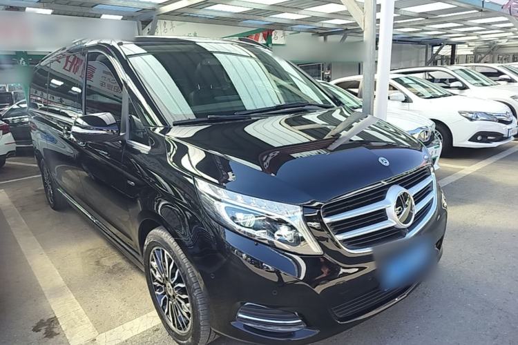 Used Mercedes-Benz V-Class 2018 V 260 L Prestige Extended Version China VI Front Right 45 Deg