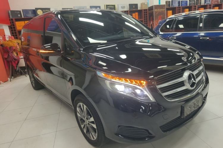 Used Mercedes-Benz V-Class 2018 V 260 Avantgarde Edition China V Front Right 45 Deg